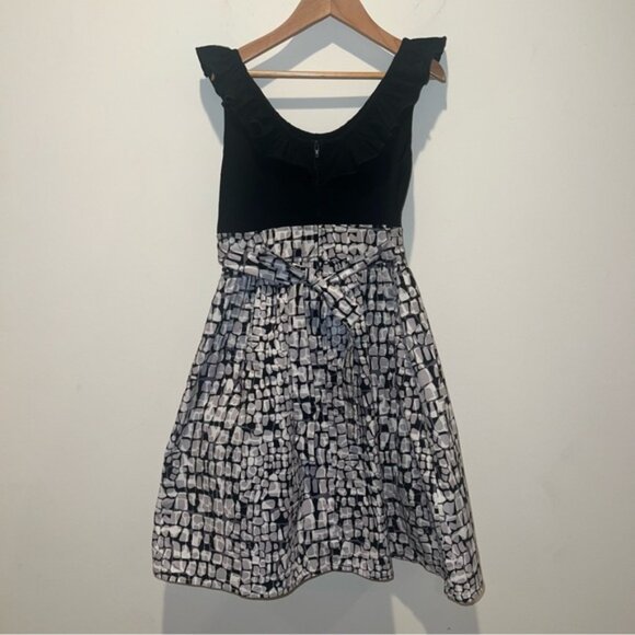 Rare Editions Big Girls Size 12 Ruffle Neck Sleeveless Dress Geo Print Lined GUC - Picture 2 of 9